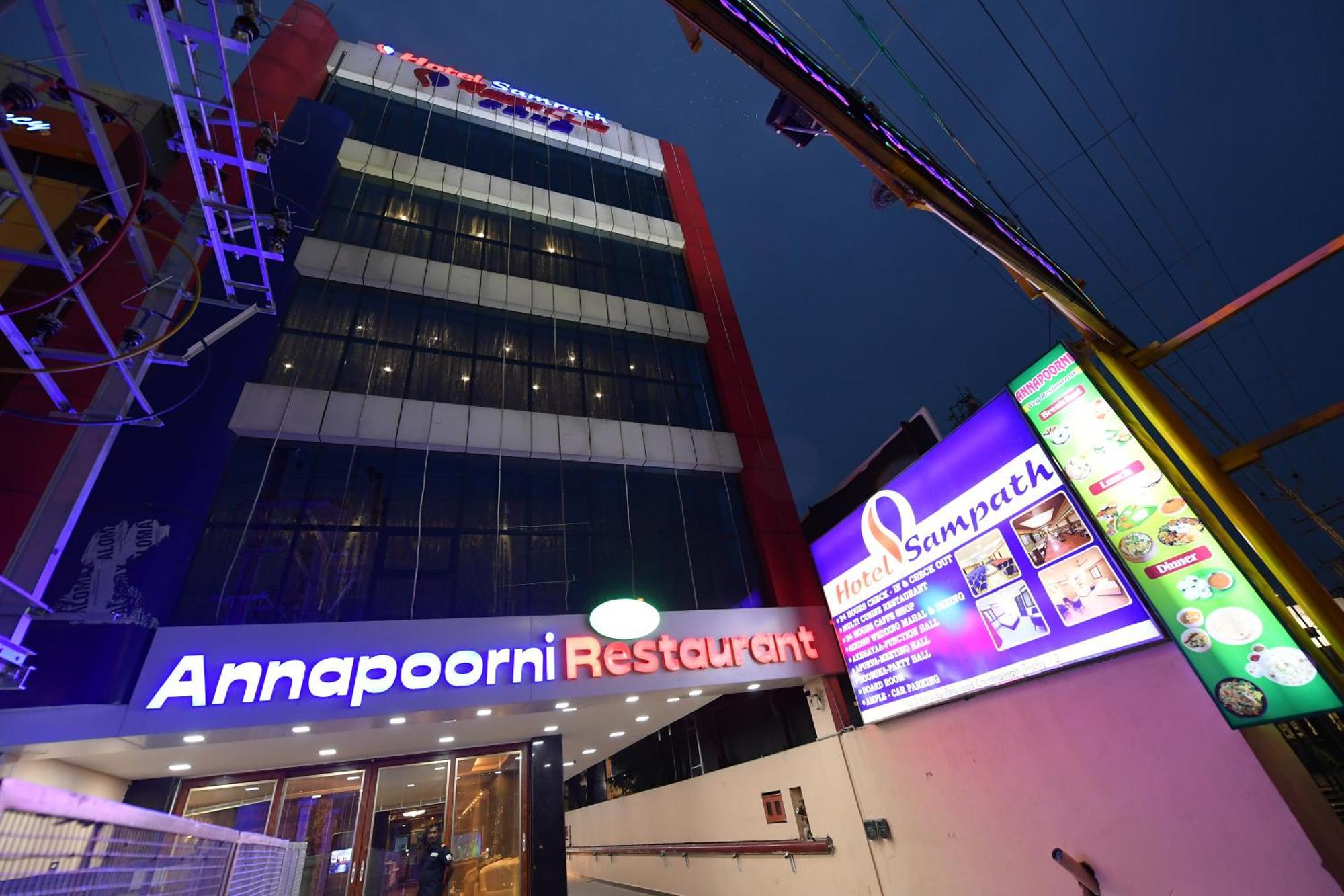 Hotel Sampath Tiruchirappalli Bagian luar foto