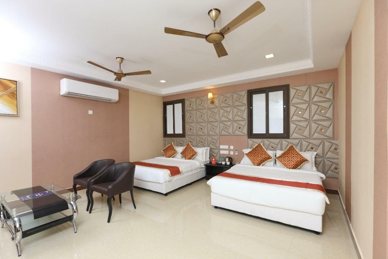 Hotel Sampath Tiruchirappalli Bagian luar foto